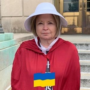 Meet your Posher, Nelda